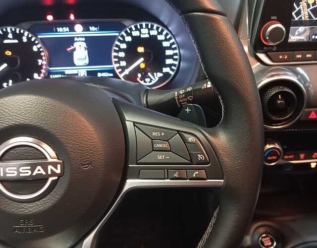 Nissan Juke 1.0 DIG-T N-Connecta 4x2 DCT 7 114