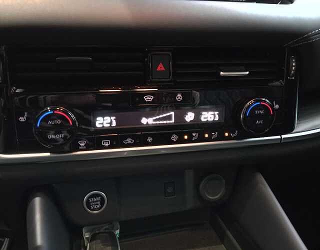 Nissan Qashqai 1.3 DIG-T mHEV 12V Tekna + 4x2 Aut. 116kW