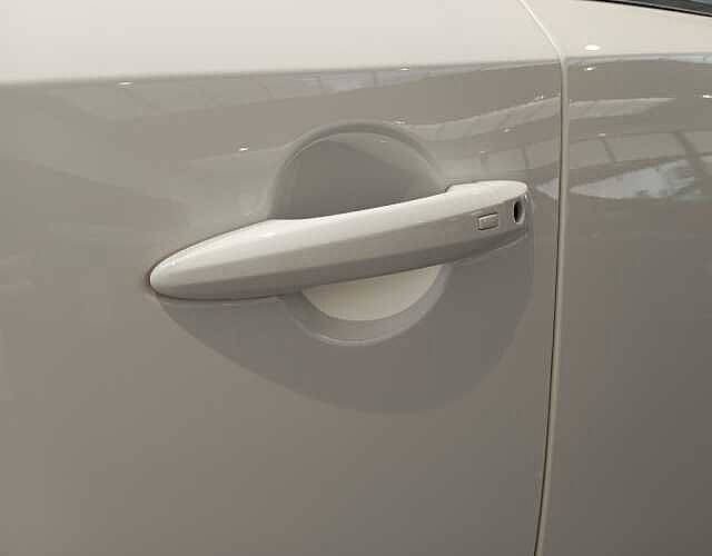 Nissan Qashqai DIG-T 140CV mHEV 12V N-CONNECTA