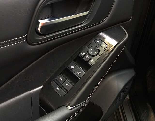 Nissan Qashqai DIG-T 140CV mHEV 12V N-CONNECTA