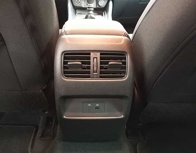 Nissan Qashqai DIG-T 140CV mHEV 12V N-CONNECTA