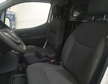 Nissan NV200 Furgón Eléctrico e-Basic 5p. Blanco