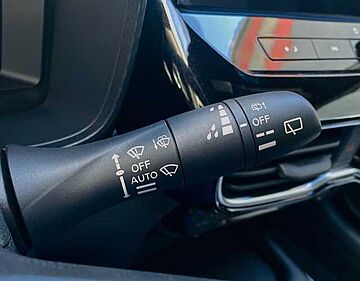 Nissan Juke DIG-T 114CV TEKNA Gris