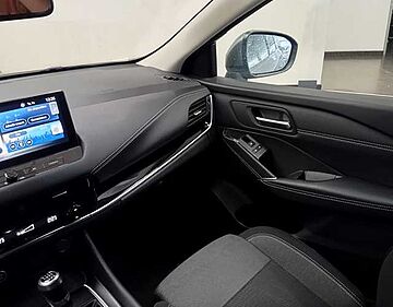 Nissan Qashqai DIG-T 140CV MHEV N-Connecta N-Connecta Gris