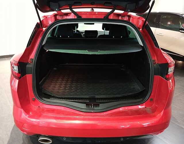 Renault M&eacute;gane Sport Tourer S.T. 1.3 TCe GPF Zen EDC 103kW