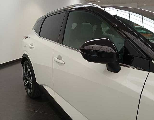 Nissan Qashqai 1.3 DIG-T mHEV 12V Tekna + 4x2 Aut. 116kW
