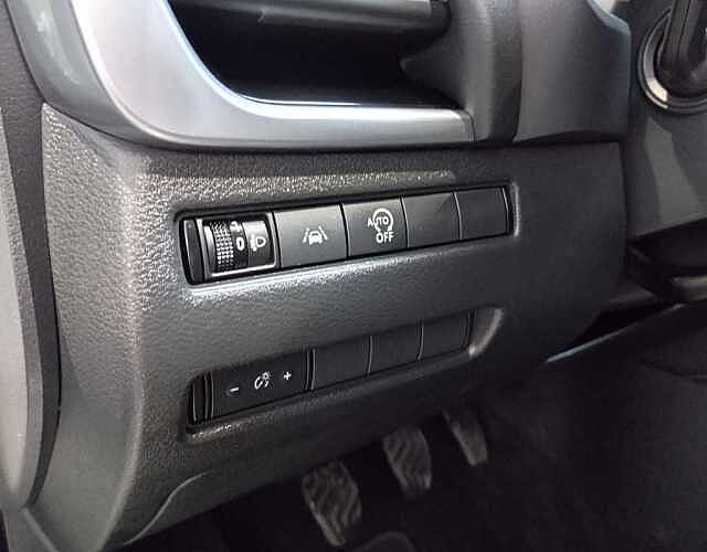 Nissan Qashqai DIG-T 140CV mHEV 12V N-CONNECTA