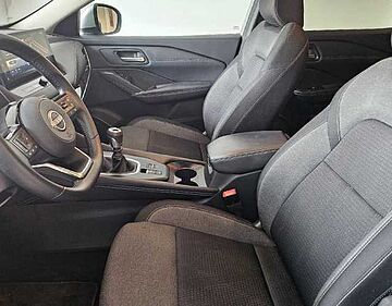 Nissan Qashqai DIG-T 140CV mHEV 12V N-CONNECTA Plateado