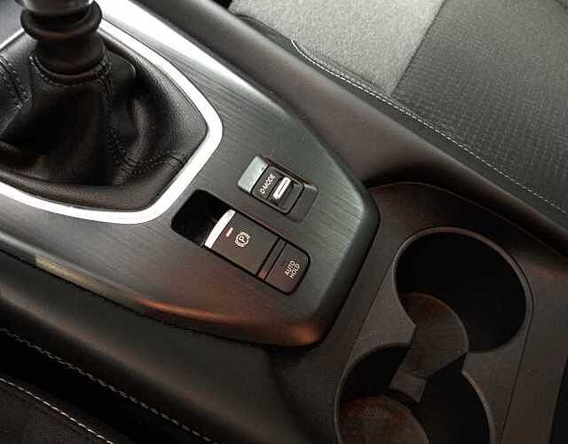 Nissan Qashqai DIG-T 140CV mHEV 12V N-CONNECTA