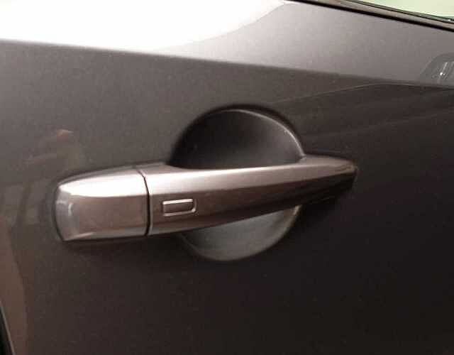 Nissan Qashqai DIG-T 140CV mHEV 12V N-CONNECTA