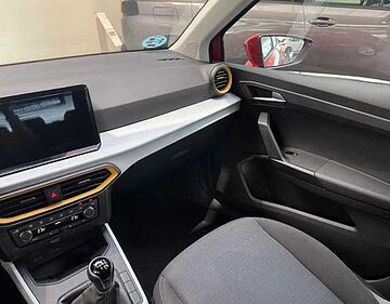 Seat ARONA 1.0 TSI 110CV STYLE STYLE Rojo