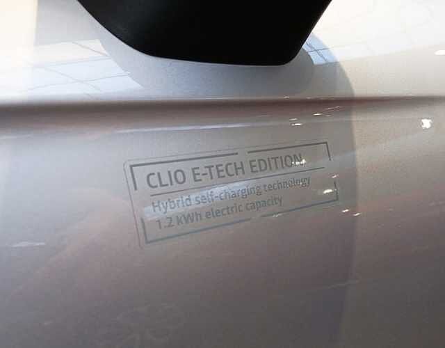 Renault Clio H&iacute;brido E-TECH Zen 103kW